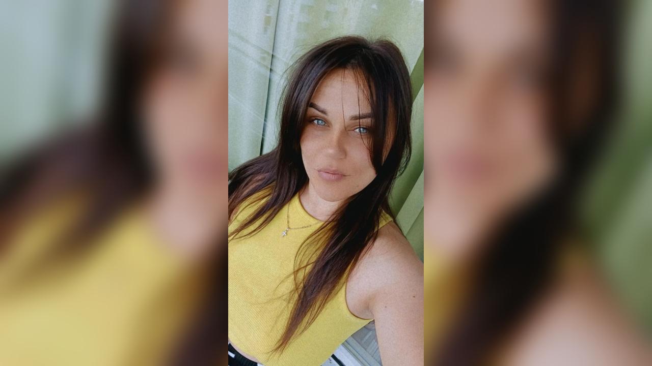 Webcam chat profile for EliraMuse: Dancing