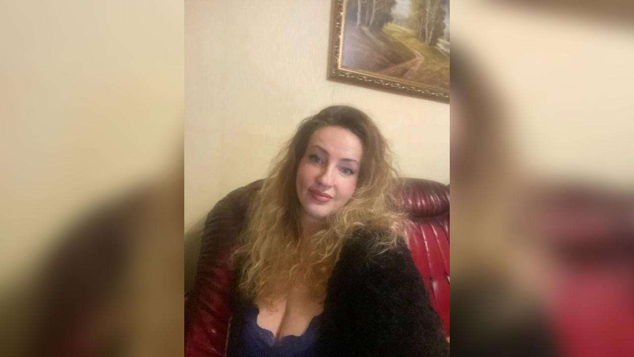 Webcam chat profile for Mariselle: Outfits