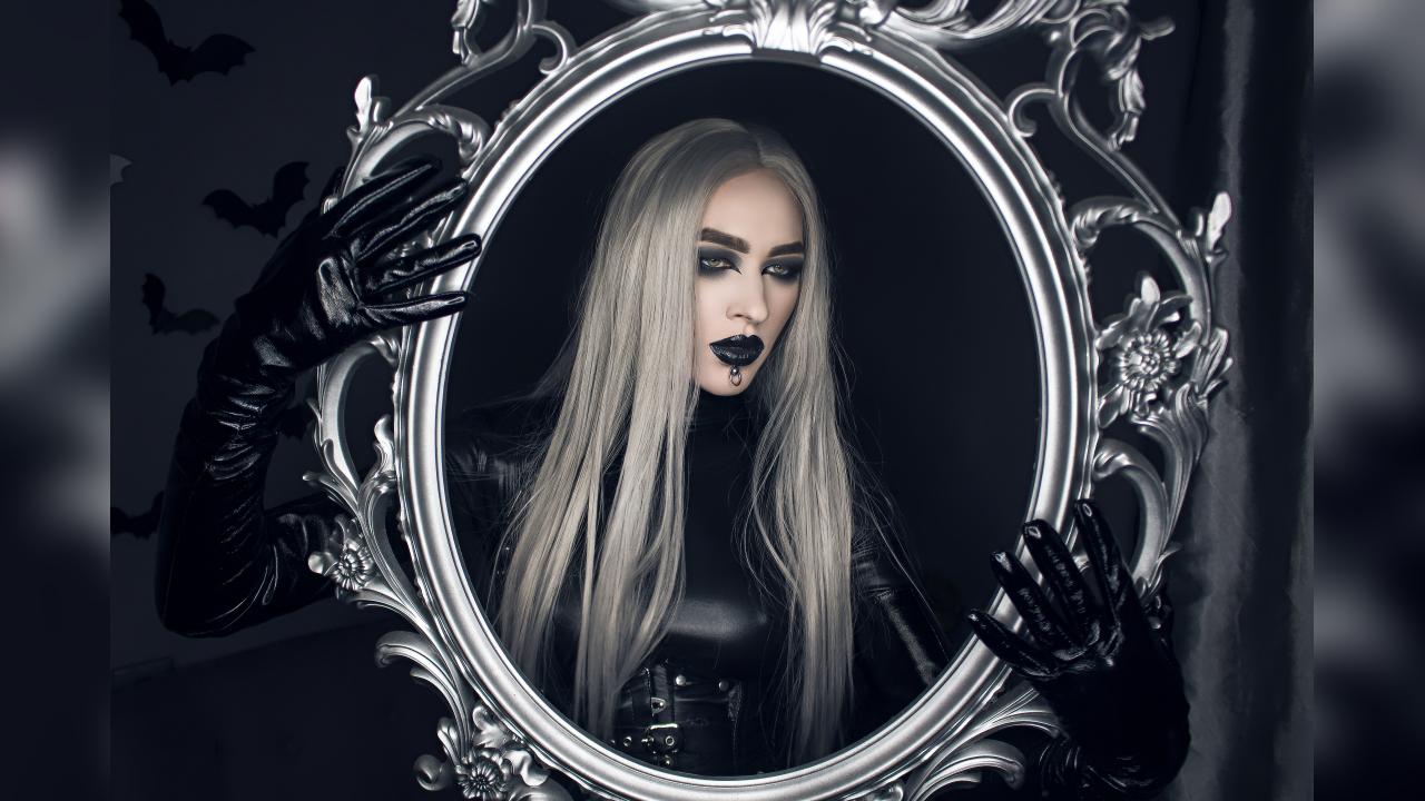 Webcam chat profile for DommeVenena: Dominatrix