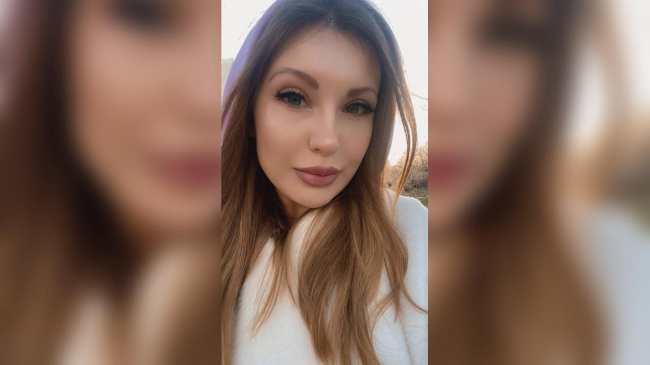 Webcam chat profile for Evadine: Ask about my Hobbies