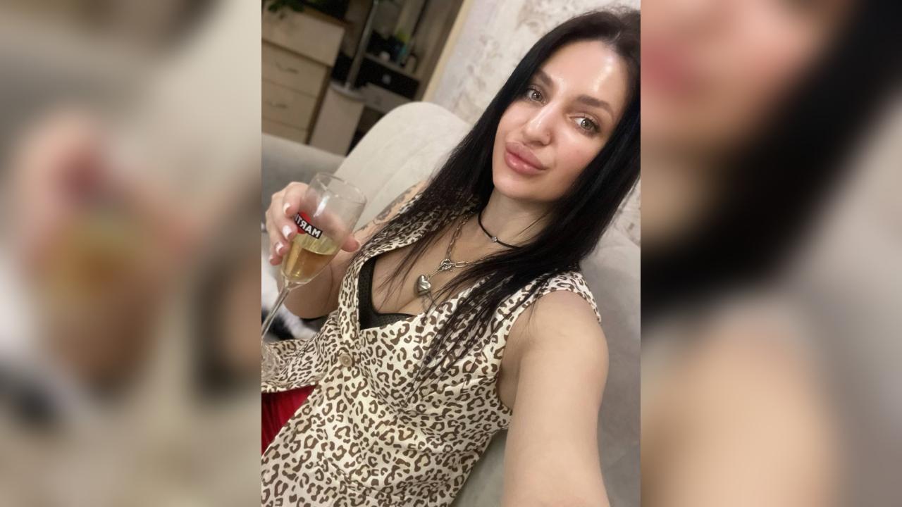 Webcam chat profile for Shakira