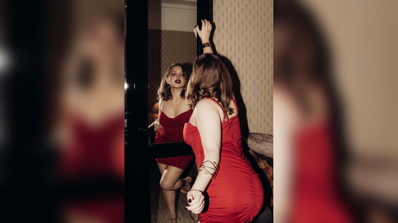 Webcam chat profile for JennyGo: Outfits