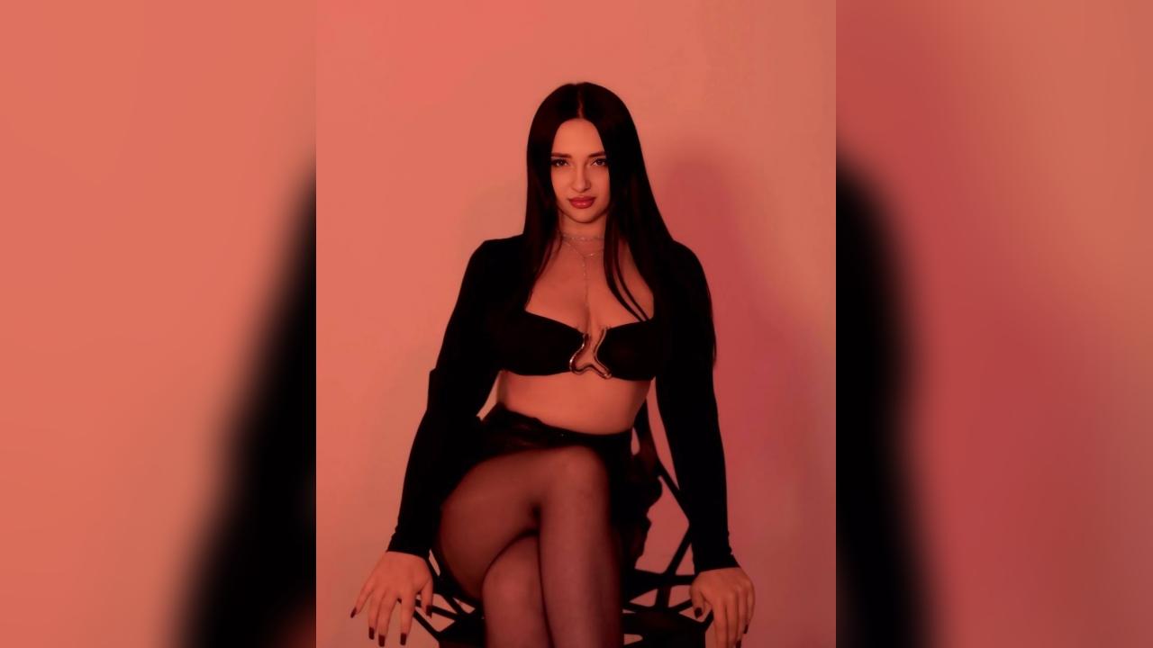 Webcam chat profile for kristina555: Outfits