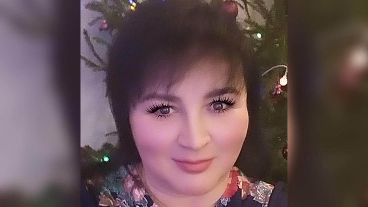 Webcam chat profile for Lora05: Conversation