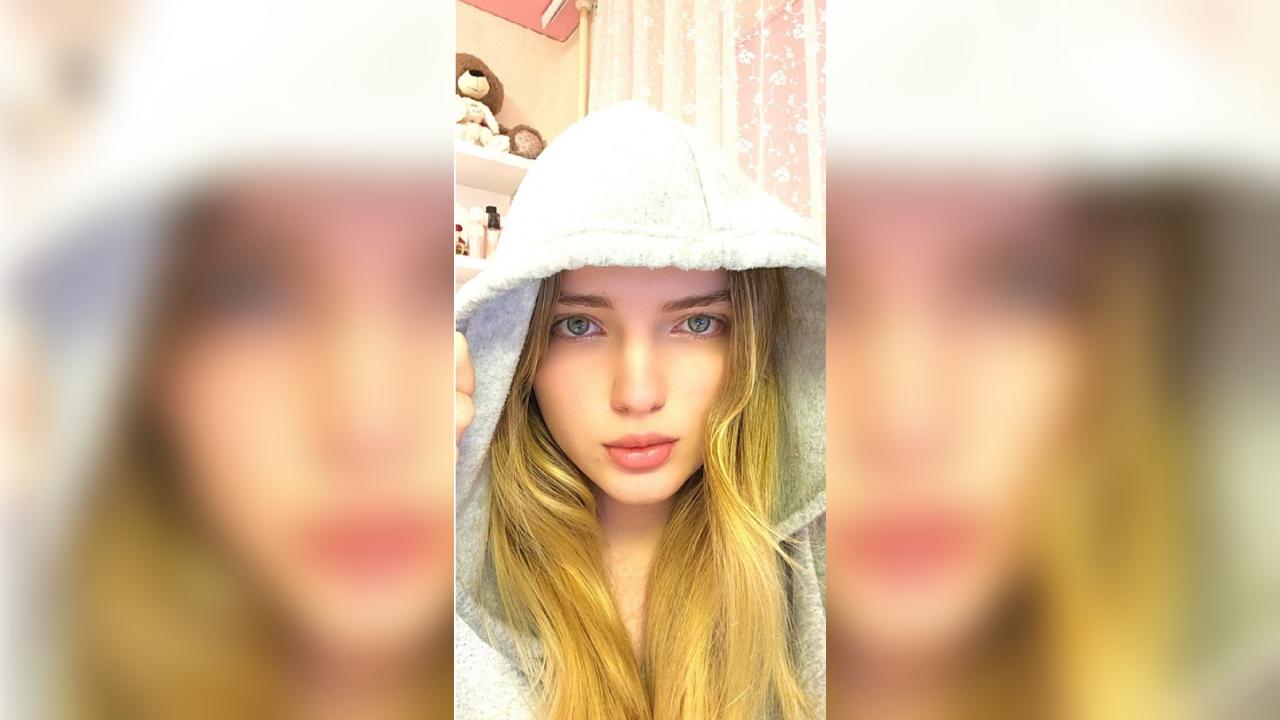 Webcam chat profile for SweetRinaKiss: Outfits