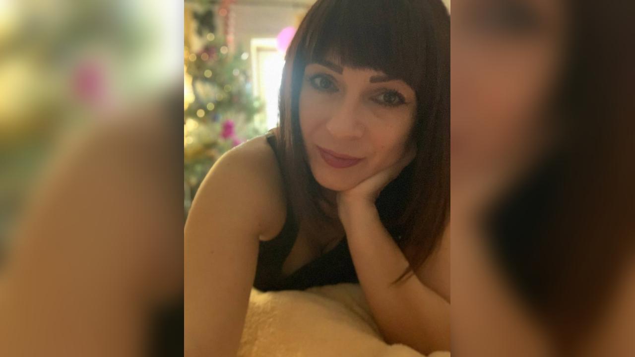 Webcam chat profile for PureTemptation