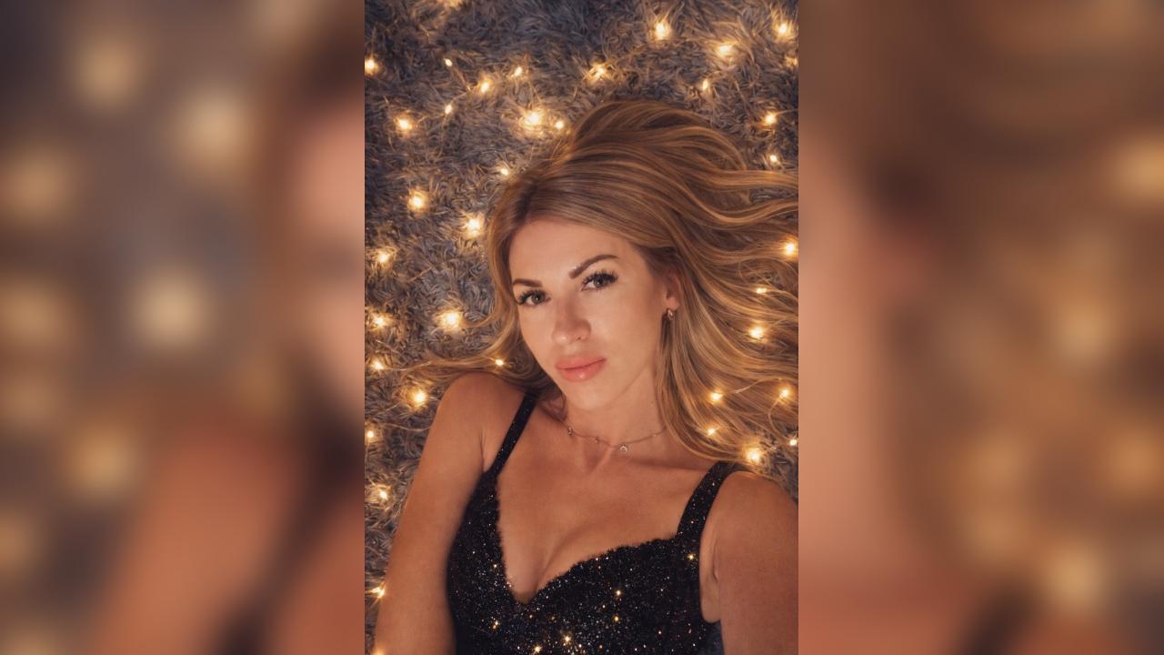 Webcam chat profile for LikaBelle: Dancing