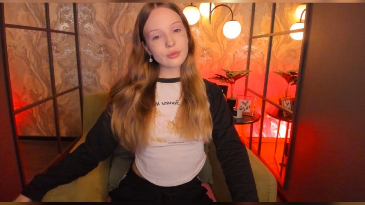 Webcam chat profile for IrisFresh: Legs, feet & shoes