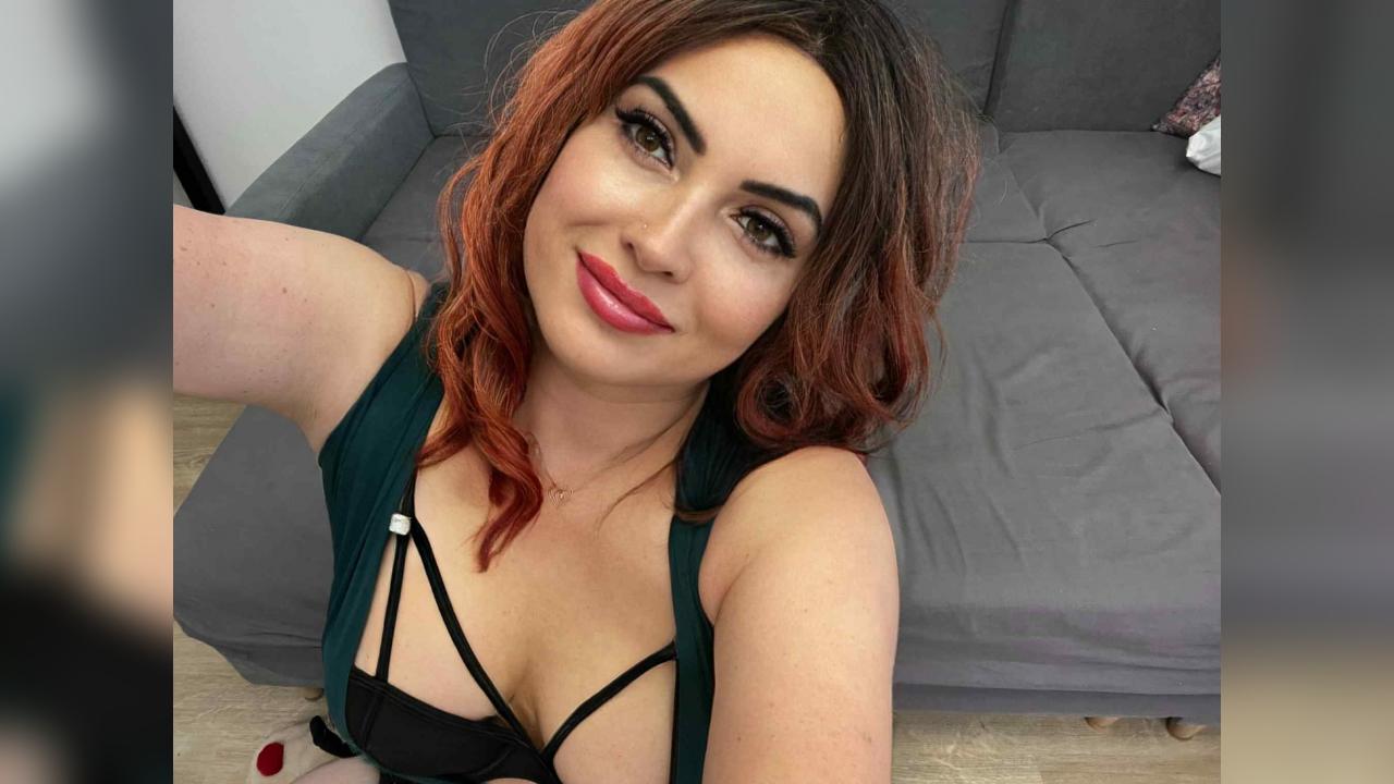 Webcam chat profile for MystischLea69: Dominatrix