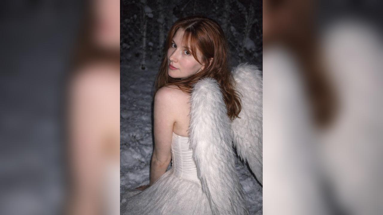 Webcam chat profile for EnchantingSiren: Ask about my Hobbies