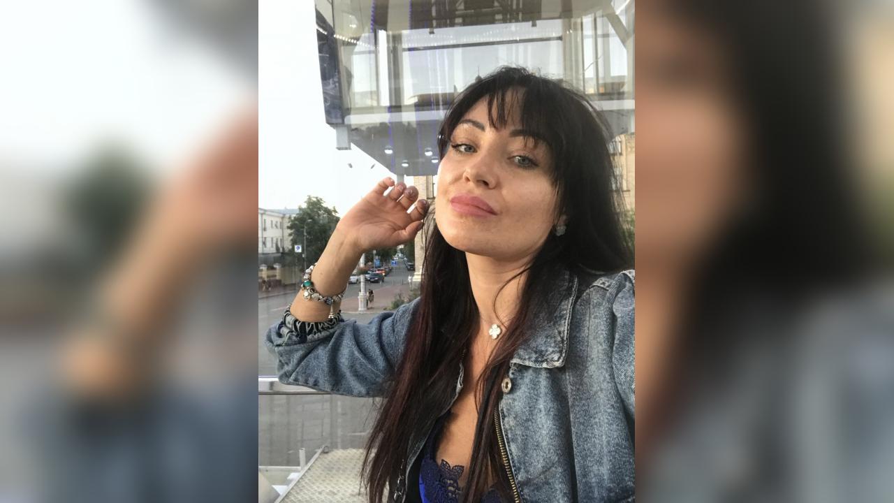 Webcam chat profile for Mirabele: Fitness