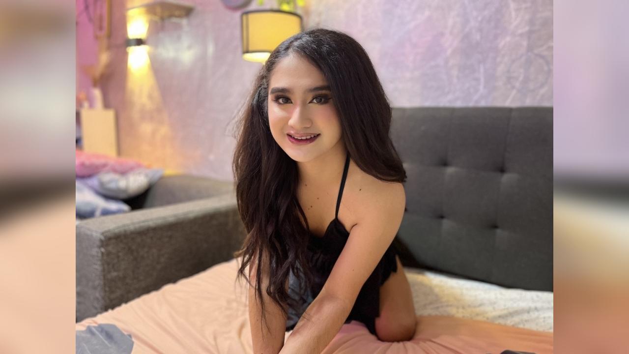 Webcam chat profile for DominanTSussie: Dominatrix