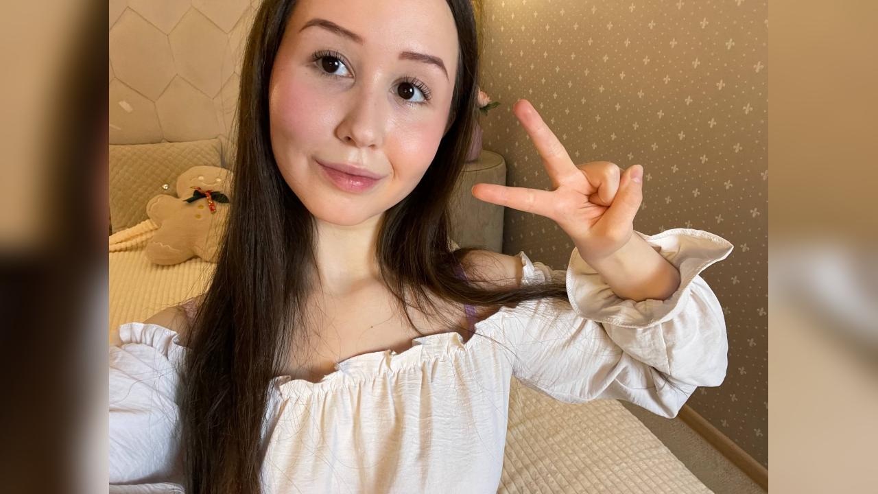 Webcam chat profile for MonicaSway: Leather