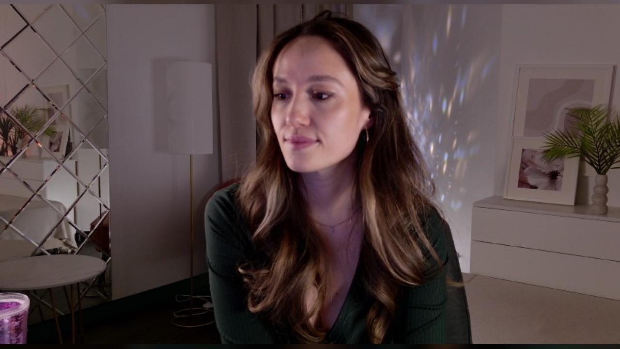 Webcam chat profile for AgnesGoddes: Legs, feet & shoes