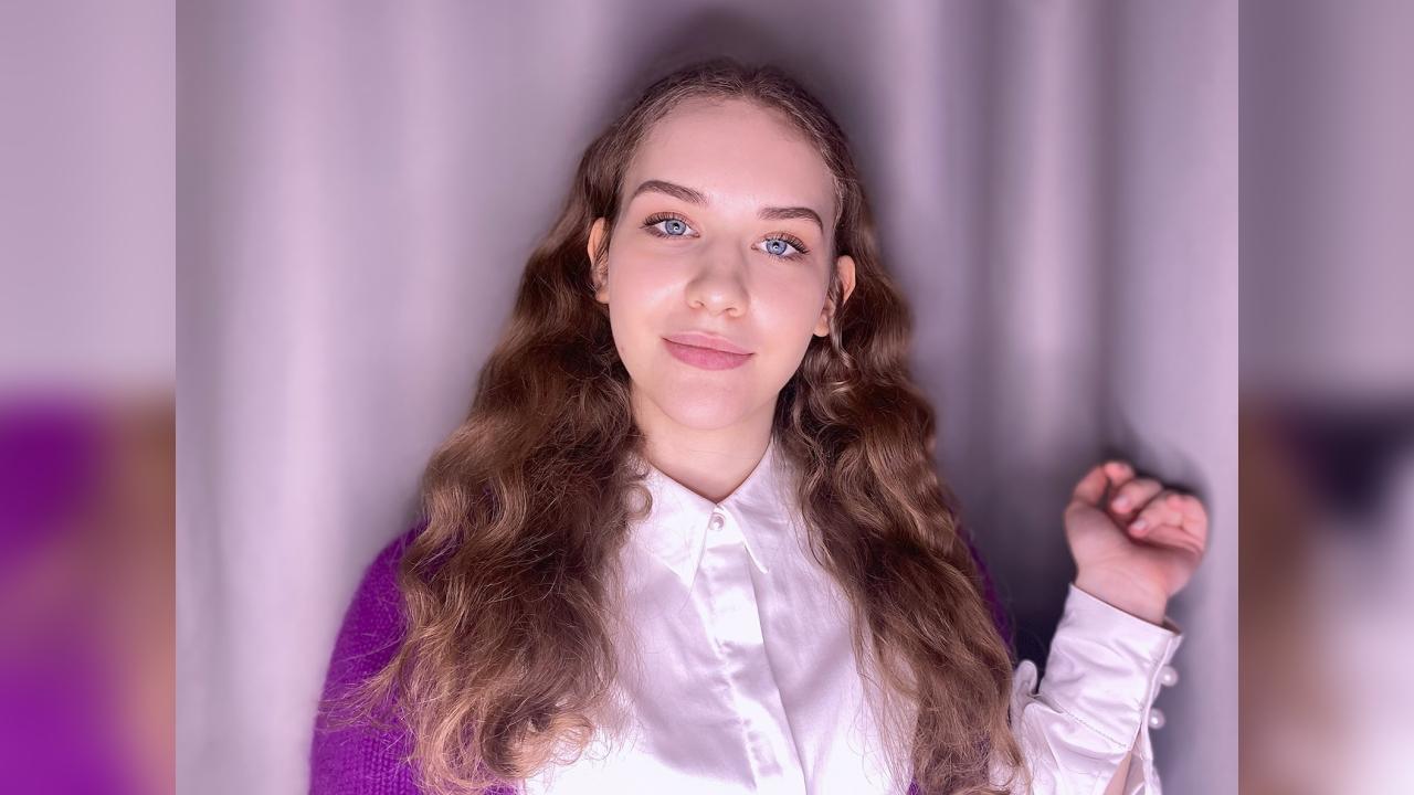 Webcam chat profile for SandraOwens: Outfits