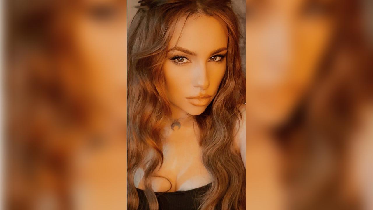 Webcam chat profile for Taelyn: Ask about my Hobbies