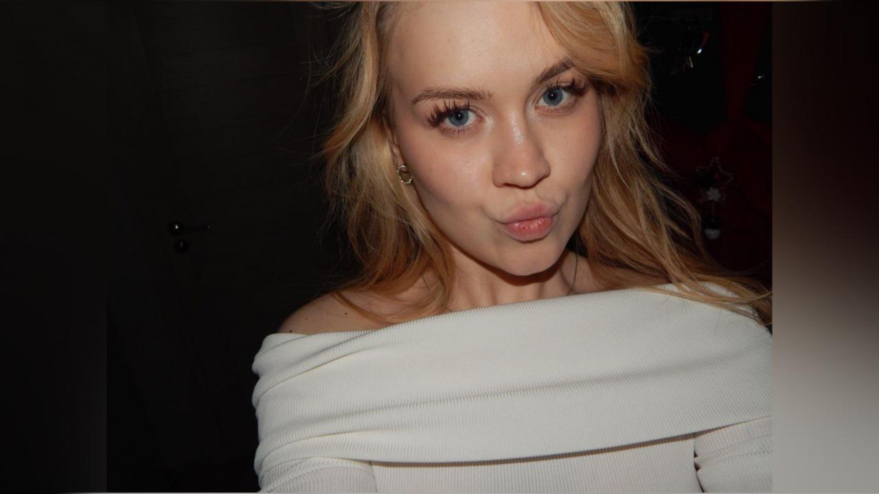 Webcam chat profile for Arlisse: Ask about my Hobbies