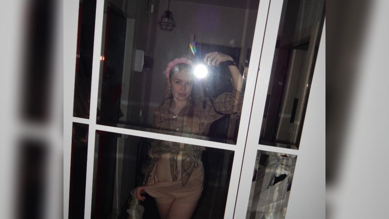 Webcam chat profile for Arlisse: Ask about my Hobbies