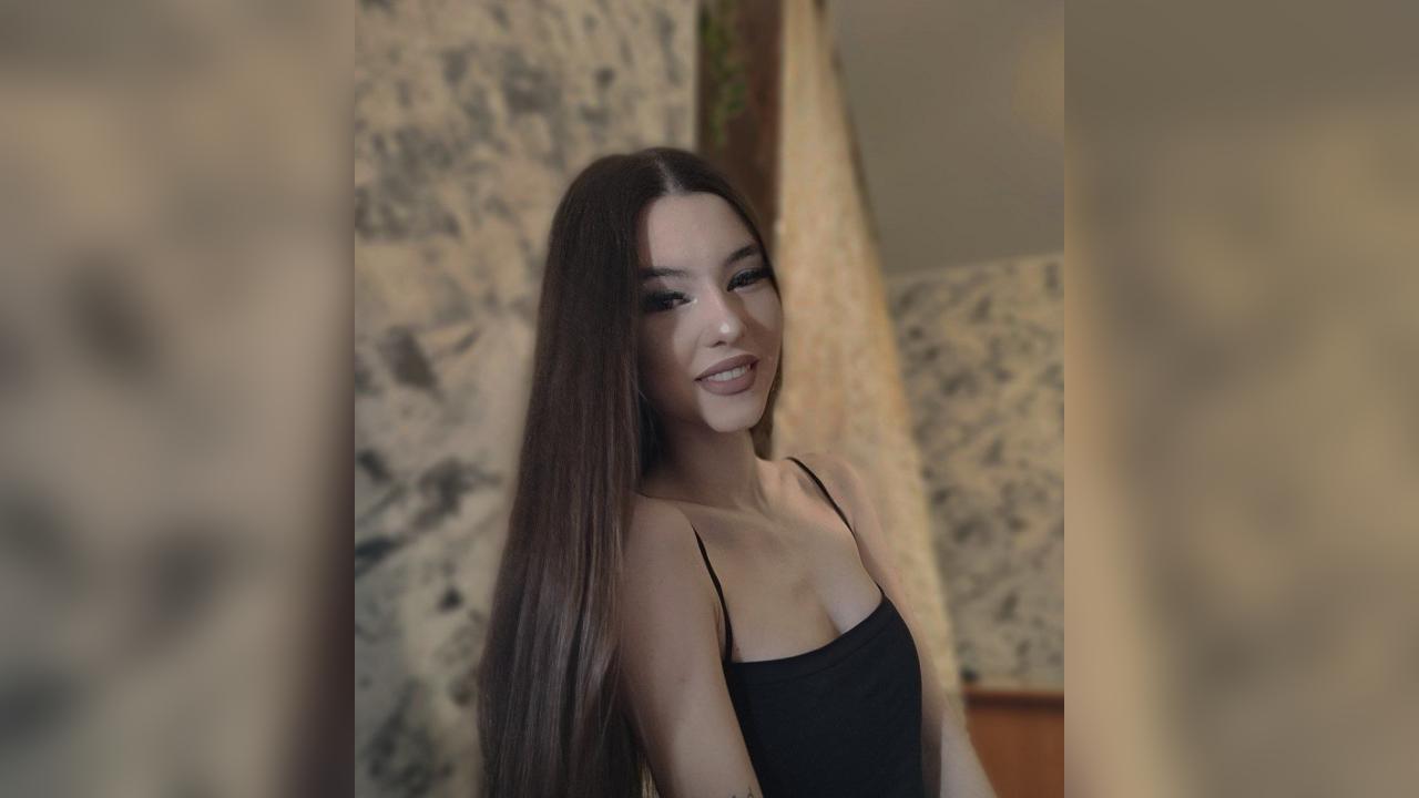 Webcam chat profile for Moonlira: Ask about my Hobbies