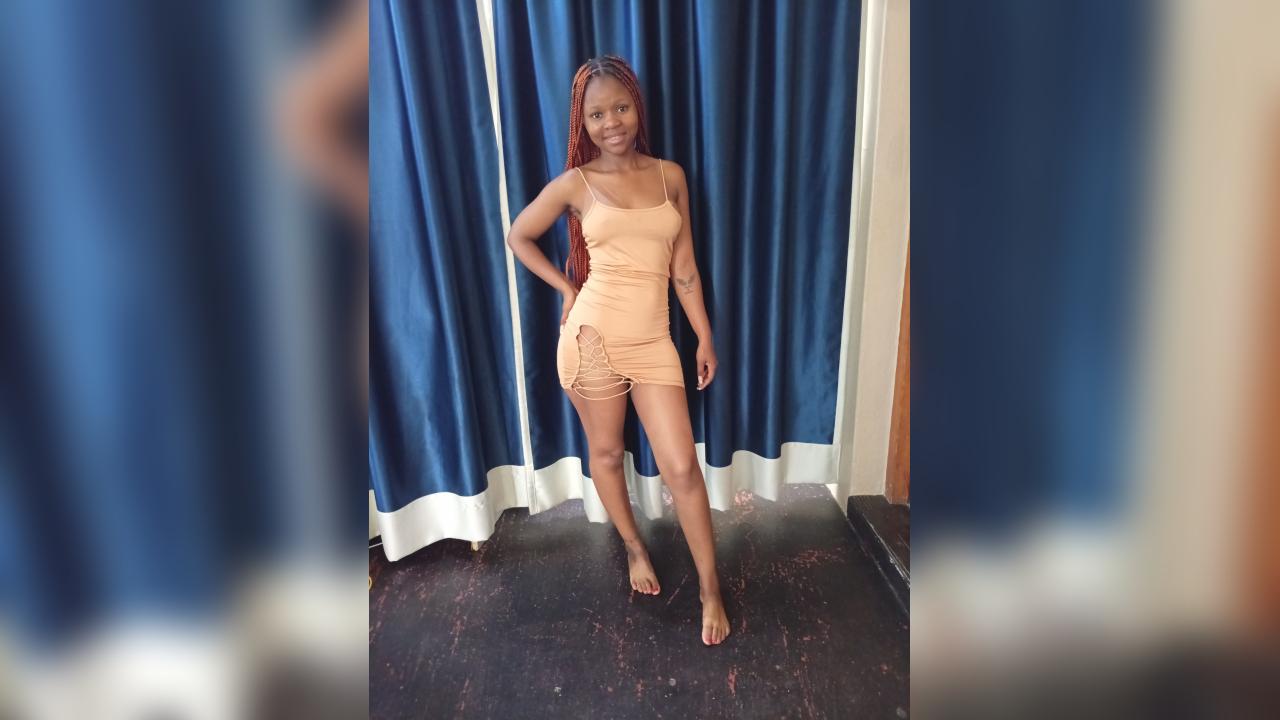 Webcam chat profile for NaughtyShawdy: Kissing