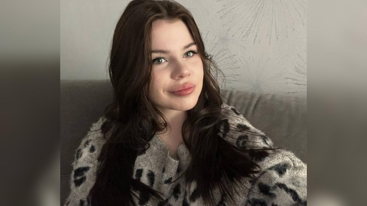 Webcam chat profile for Cassid9y: Ask about my Hobbies