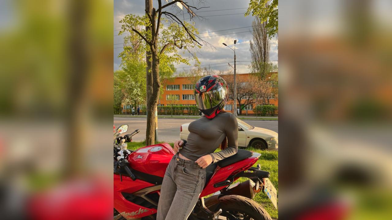 Webcam chat profile for 1RinaFox: Leather