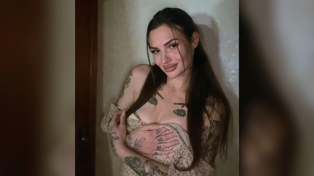 Webcam chat profile for MaryMee: Latex & rubber