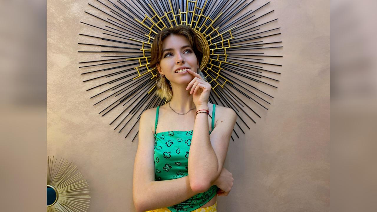 Webcam chat profile for MistyW89: Lingerie & stockings