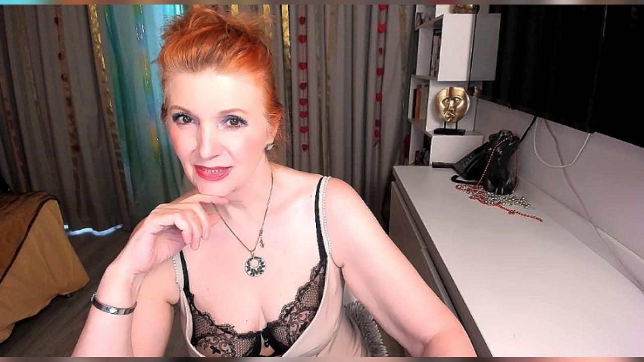 Webcam chat profile for AlmazFireFoxOne: Kissing