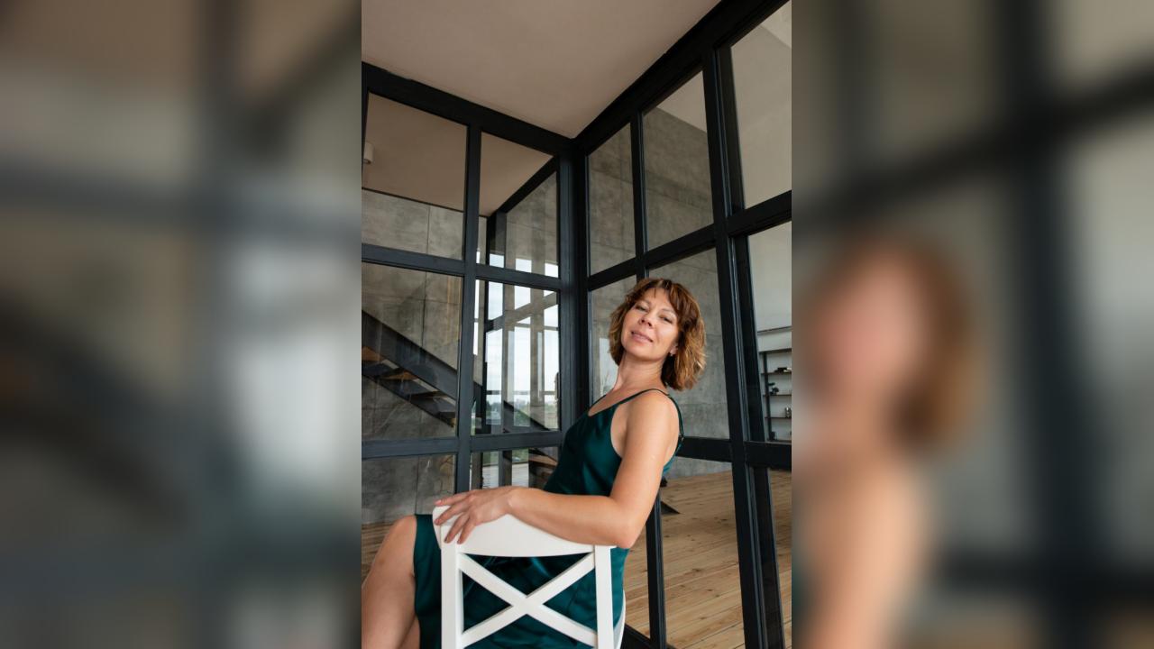 Webcam chat profile for Dinara