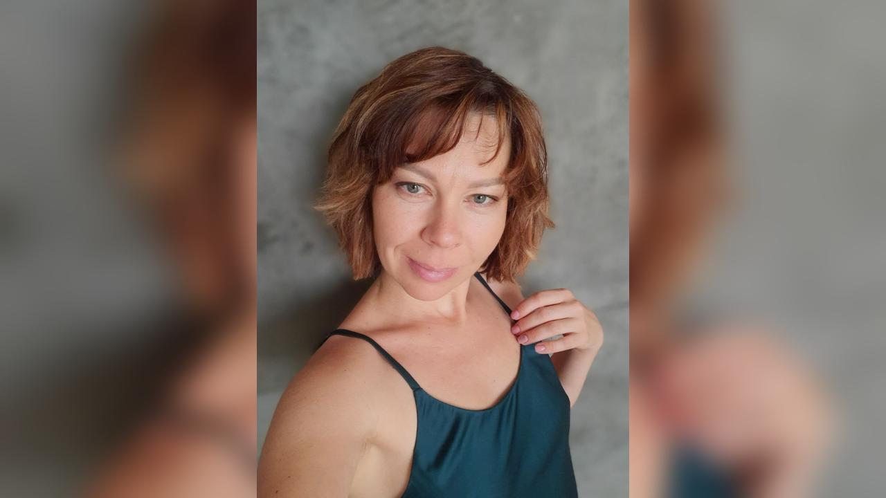 Webcam chat profile for Dinara