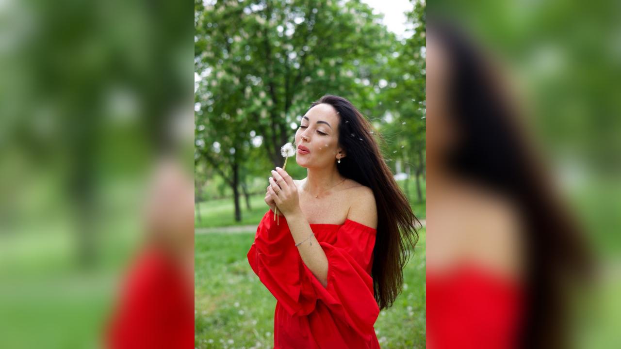 Webcam chat profile for MiraVeli: Outfits