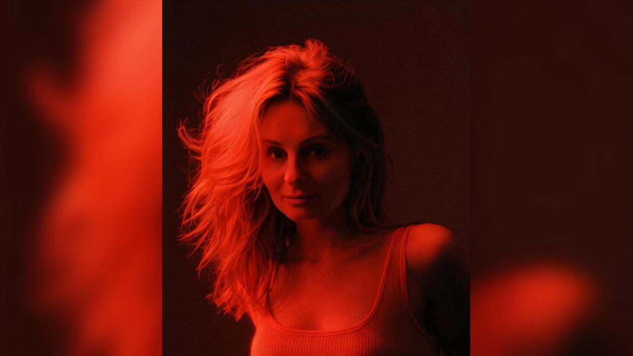 Webcam chat profile for MmmmBeautyyy