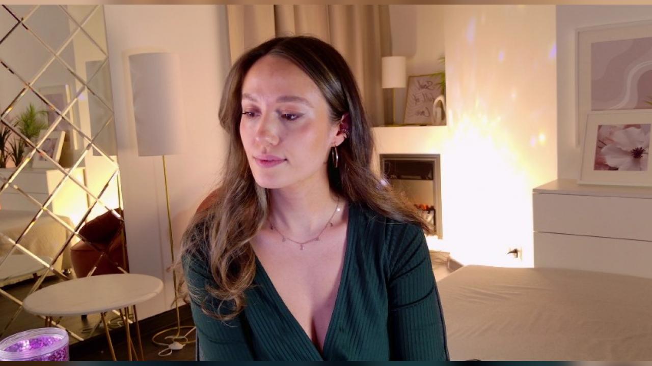 Webcam chat profile for AgnesGoddes: Legs, feet & shoes