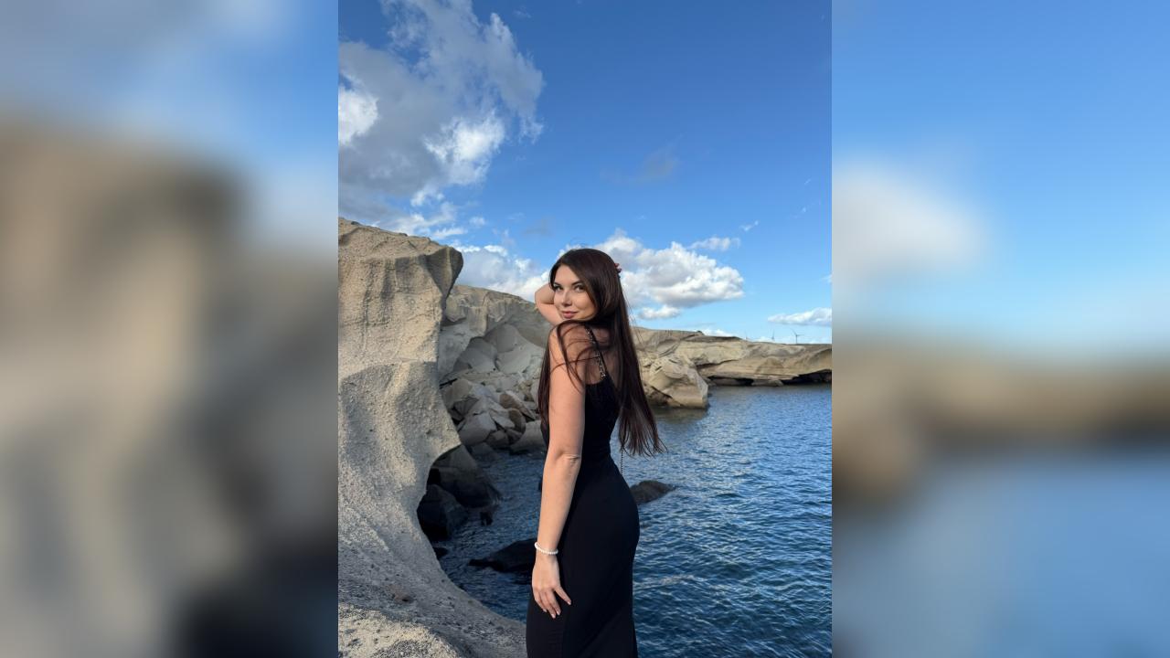 Webcam chat profile for Elari1s: Ask about my Hobbies