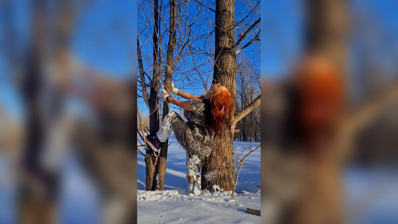 Webcam chat profile for Amla: Dancing