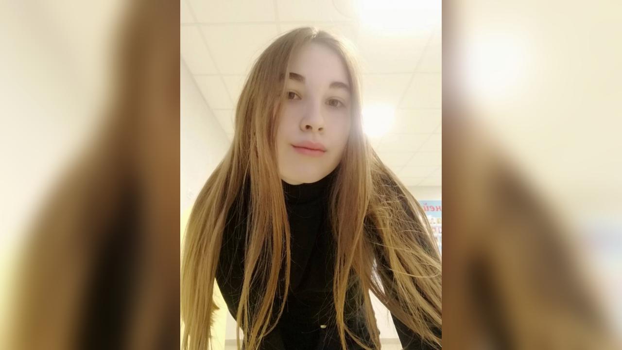 Webcam chat profile for Kirelle: Ask about my Hobbies