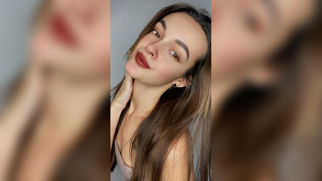 Webcam chat profile for 00FireGirl