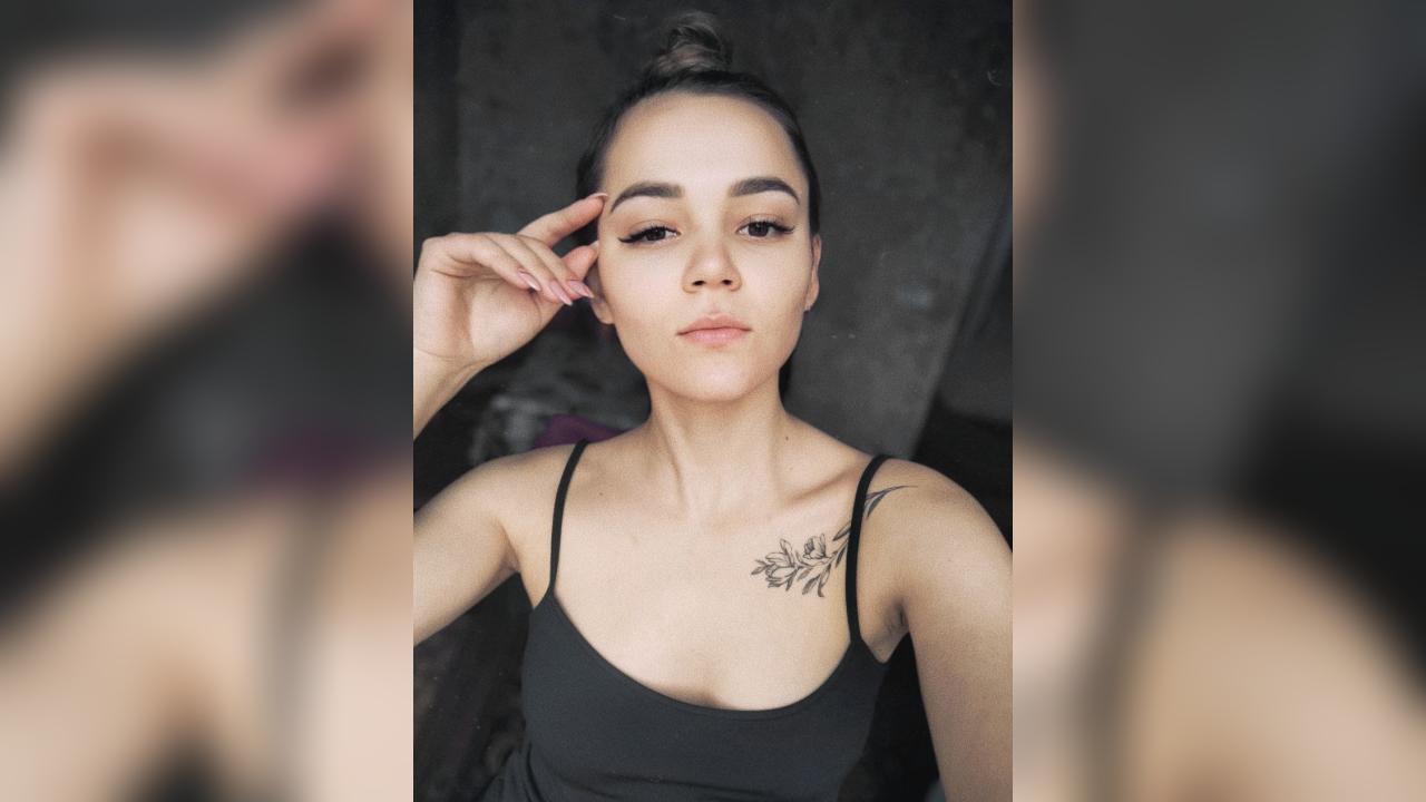 Webcam chat profile for Tavina: Dancing