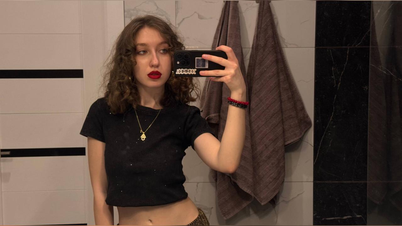 Webcam chat profile for Sunny1Bunny: Ask about my Hobbies