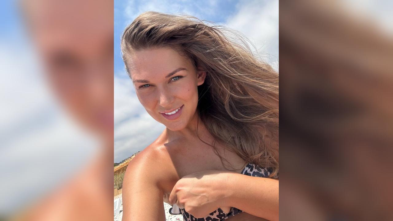 Webcam chat profile for BernuLover: Legs, feet & shoes