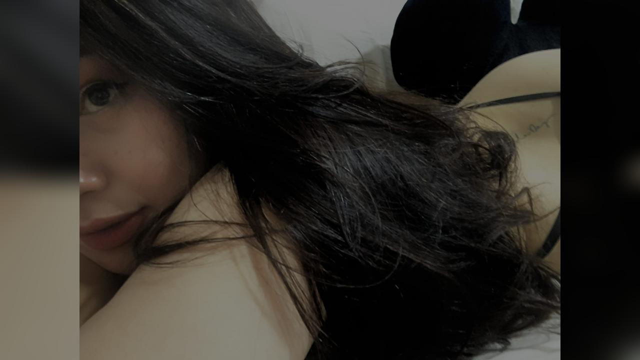 Webcam chat profile for AinahYu: Lingerie & stockings