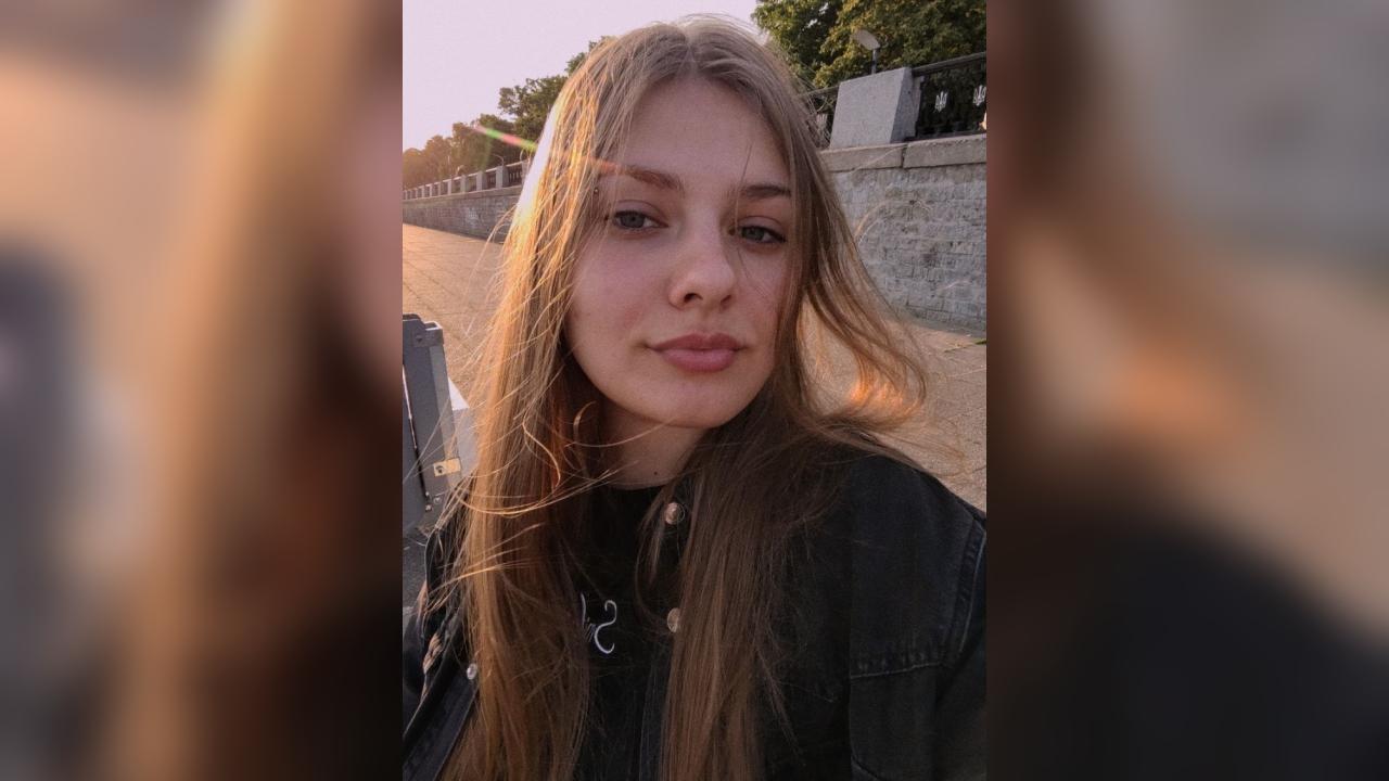 Webcam chat profile for ElegantFlame: Ask about my Hobbies