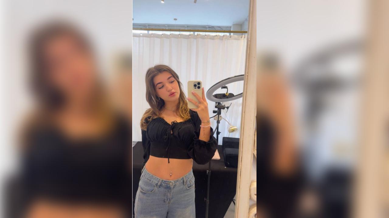 Webcam chat profile for K5oraline: Ask about my Hobbies