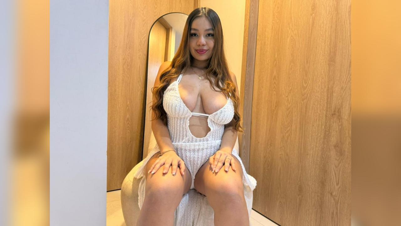 Webcam chat profile for AdrielleMoon: Bondage & discipline