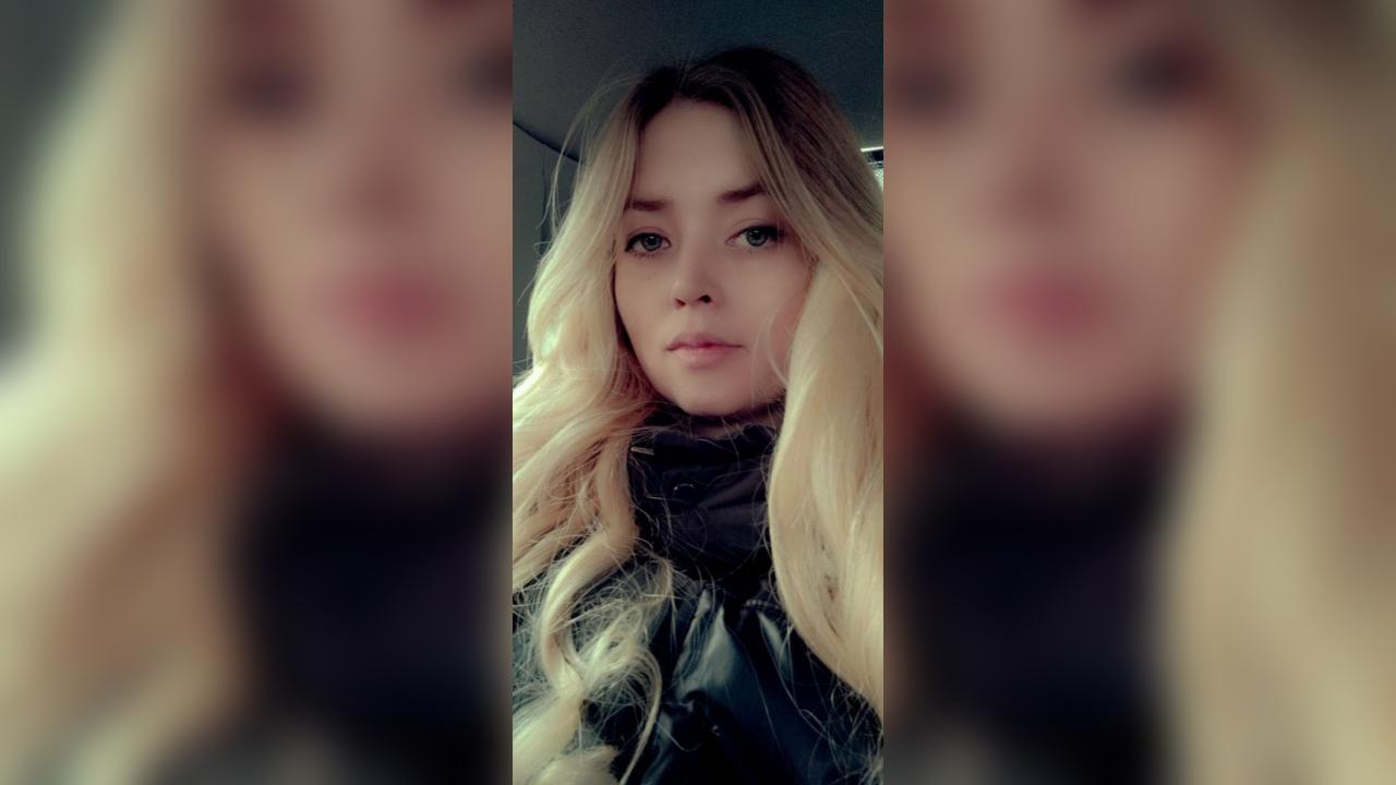 Webcam chat profile for LunaVine