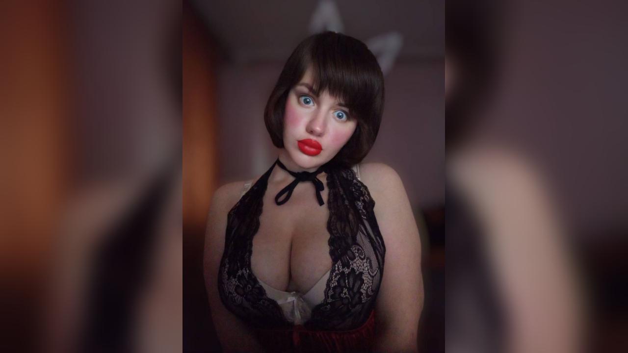 Webcam chat profile for MoonlitSiren