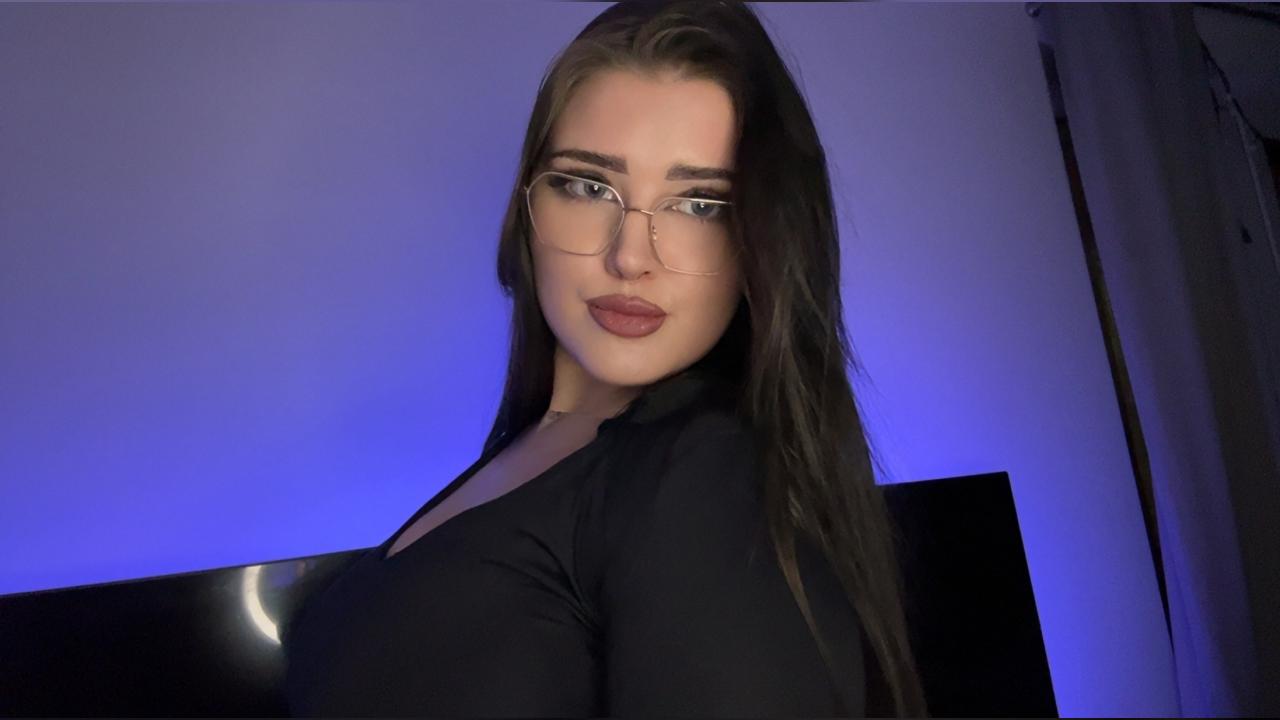 Webcam chat profile for MiaKuss: Lingerie & stockings