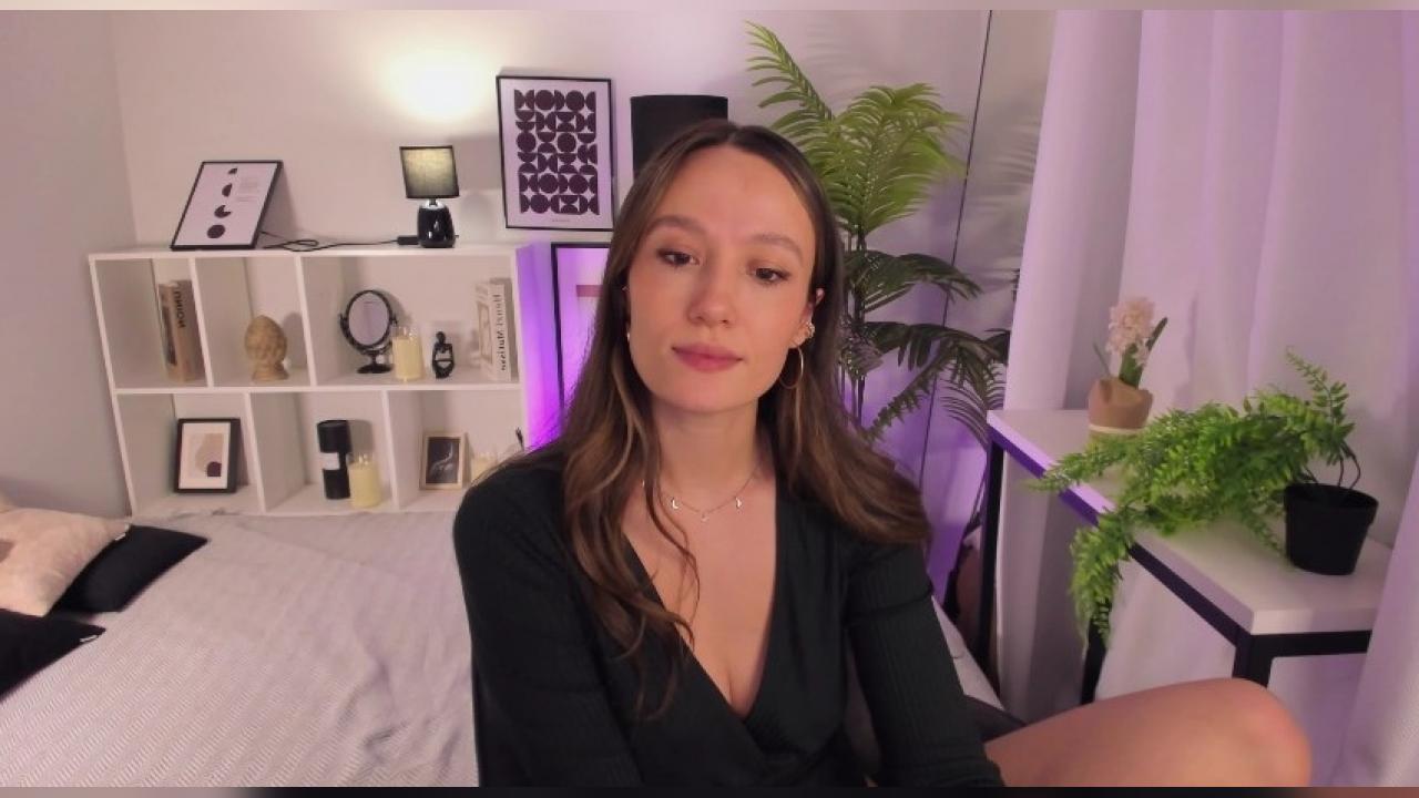 Webcam chat profile for AgnesGoddes: Legs, feet & shoes