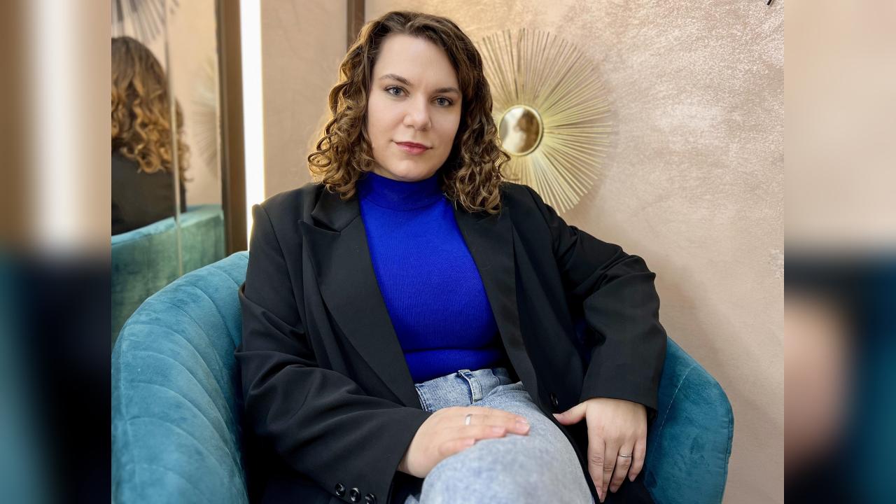 Webcam chat profile for TeonaX67: Legs, feet & shoes